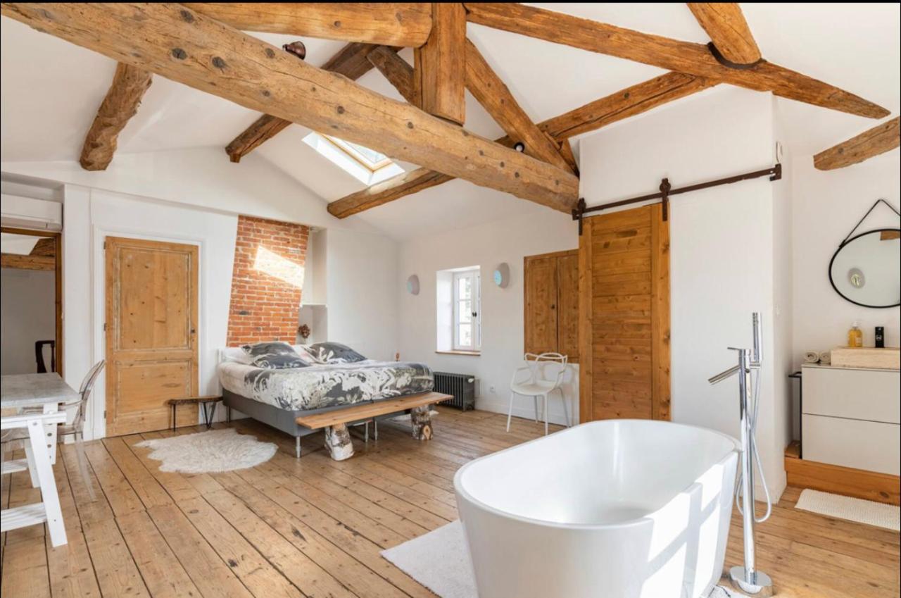 Aux Tourelles 1888 - Tres Proche Lyon Bed and Breakfast Tassin-la-Demi-Lune Exteriör bild
